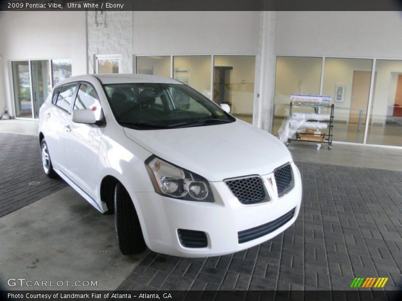 Ultra White / Ebony 2009 Pontiac Vibe