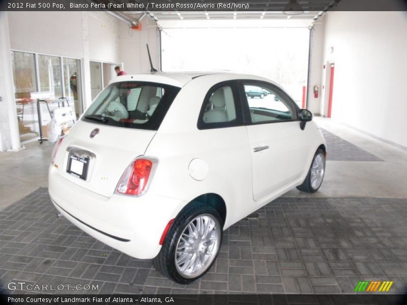 Bianco Perla (Pearl White) / Tessuto Rosso/Avorio (Red/Ivory) 2012 Fiat 500 Pop