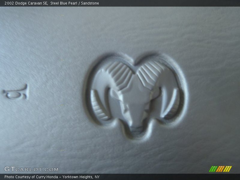 Steel Blue Pearl / Sandstone 2002 Dodge Caravan SE