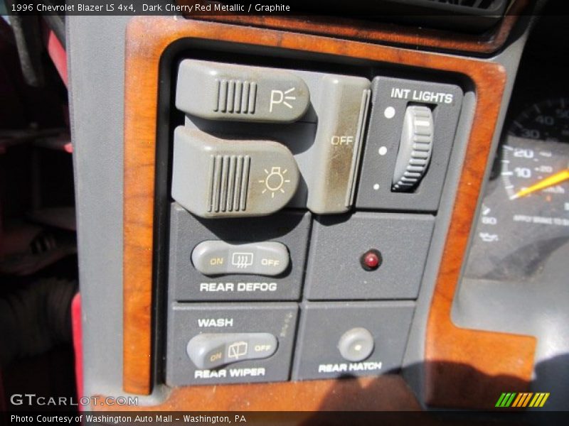 Controls of 1996 Blazer LS 4x4
