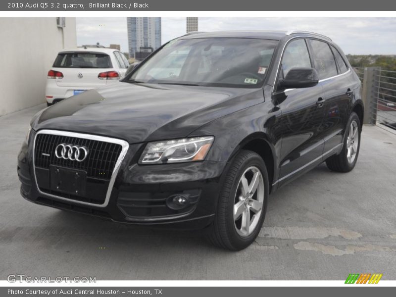 Brilliant Black / Black 2010 Audi Q5 3.2 quattro