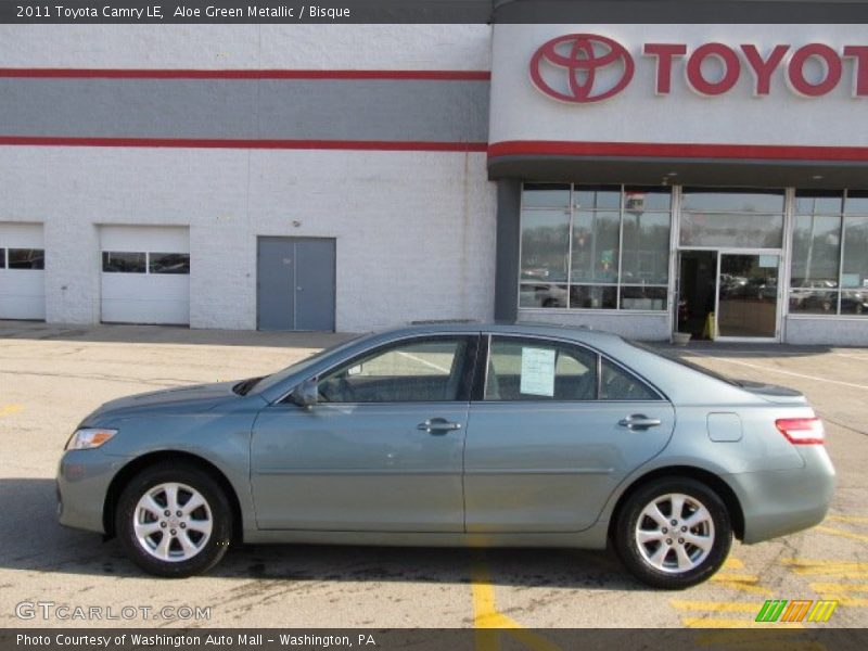 Aloe Green Metallic / Bisque 2011 Toyota Camry LE