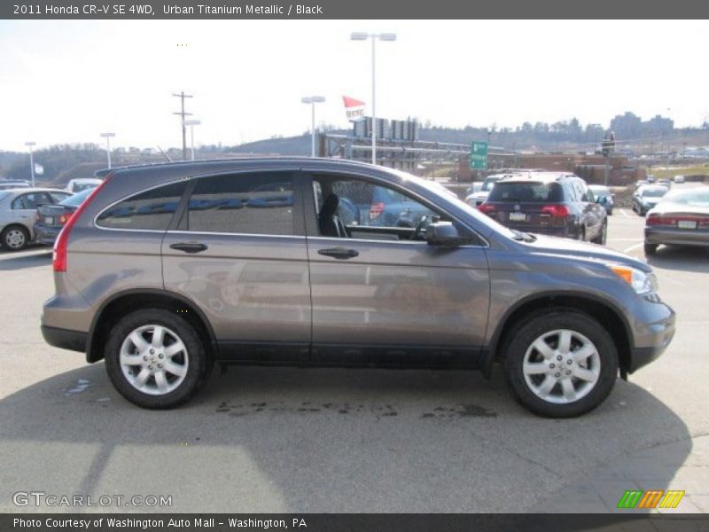 Urban Titanium Metallic / Black 2011 Honda CR-V SE 4WD