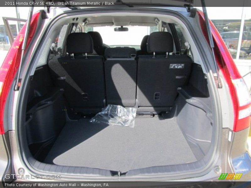 Urban Titanium Metallic / Black 2011 Honda CR-V SE 4WD