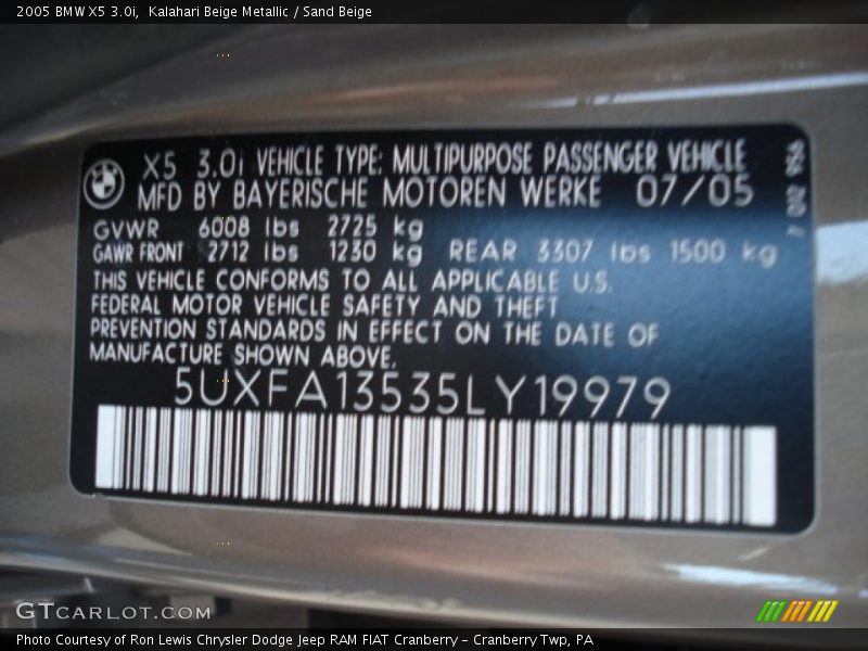Kalahari Beige Metallic / Sand Beige 2005 BMW X5 3.0i