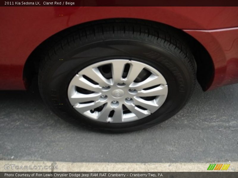 Claret Red / Beige 2011 Kia Sedona LX