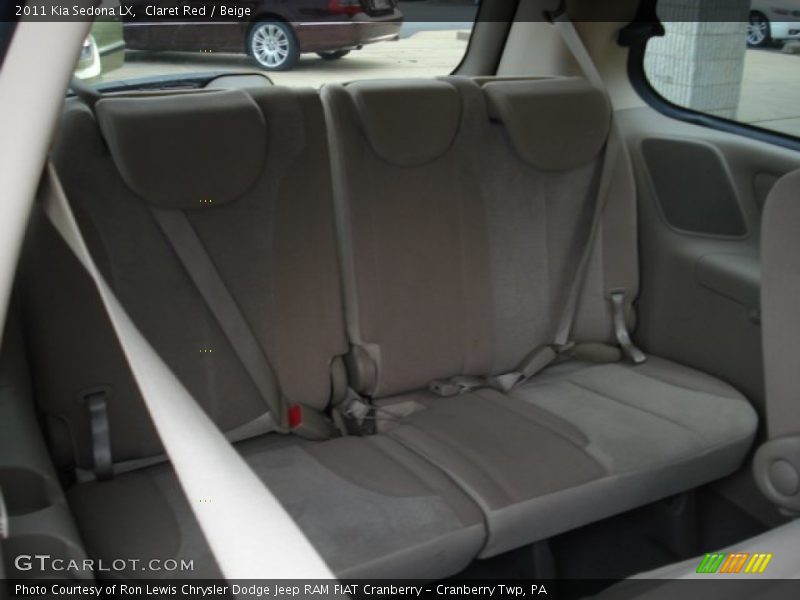 Claret Red / Beige 2011 Kia Sedona LX