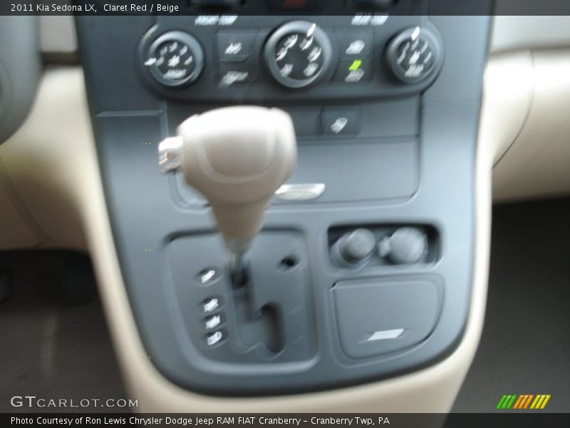 Claret Red / Beige 2011 Kia Sedona LX