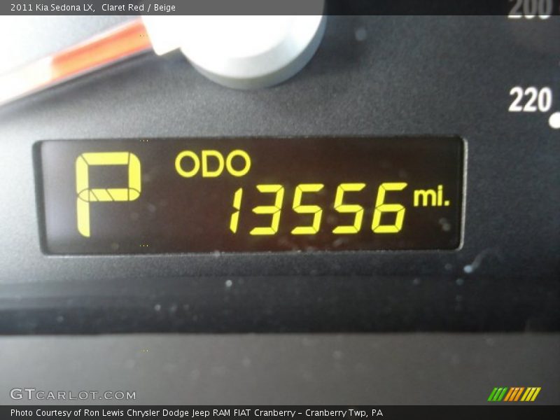 Claret Red / Beige 2011 Kia Sedona LX