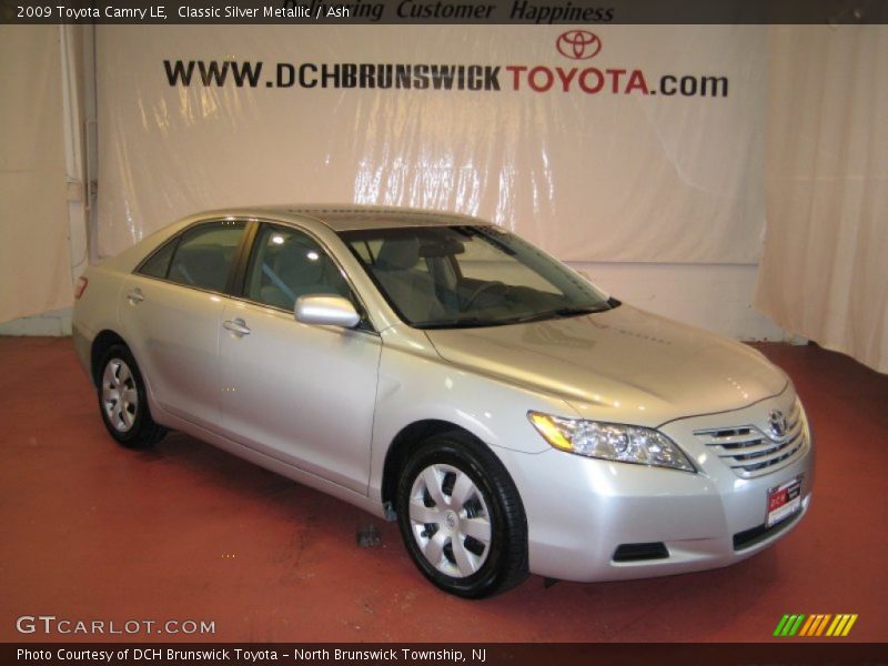 Classic Silver Metallic / Ash 2009 Toyota Camry LE