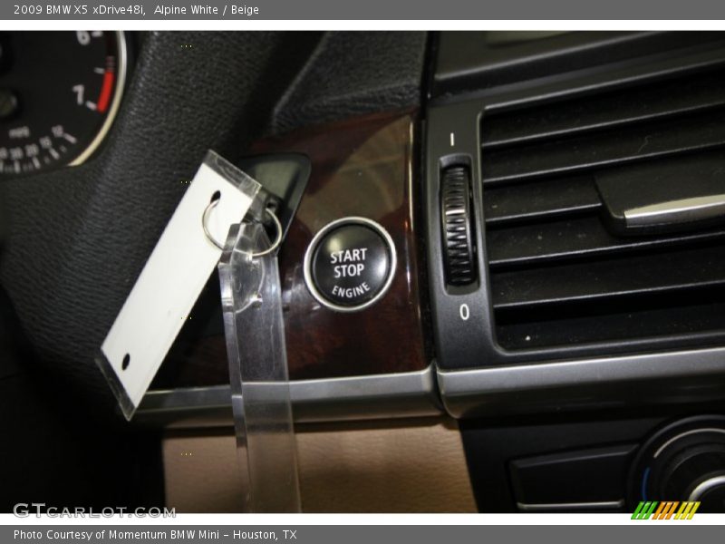 Alpine White / Beige 2009 BMW X5 xDrive48i
