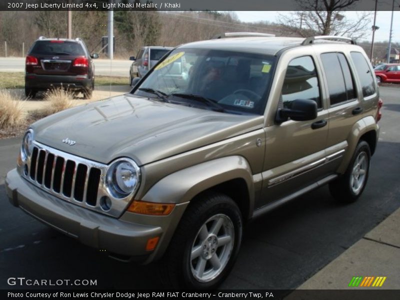 Light Khaki Metallic / Khaki 2007 Jeep Liberty Limited 4x4