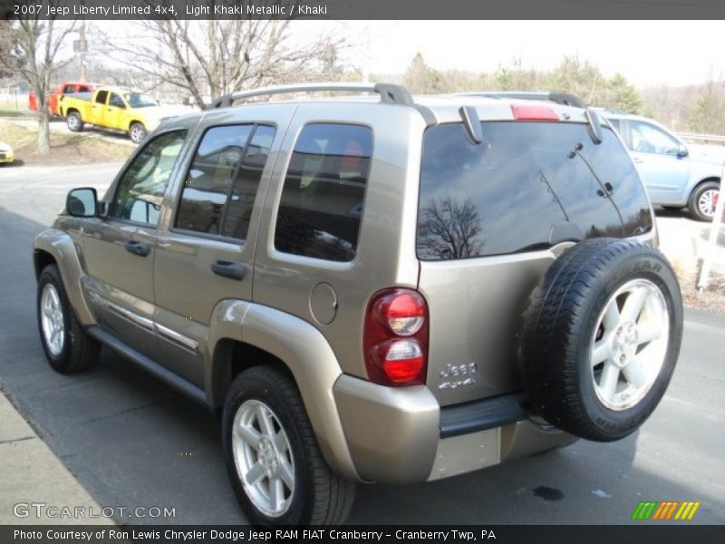 Light Khaki Metallic / Khaki 2007 Jeep Liberty Limited 4x4