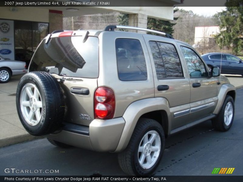 Light Khaki Metallic / Khaki 2007 Jeep Liberty Limited 4x4