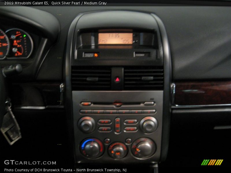Quick Silver Pearl / Medium Gray 2009 Mitsubishi Galant ES