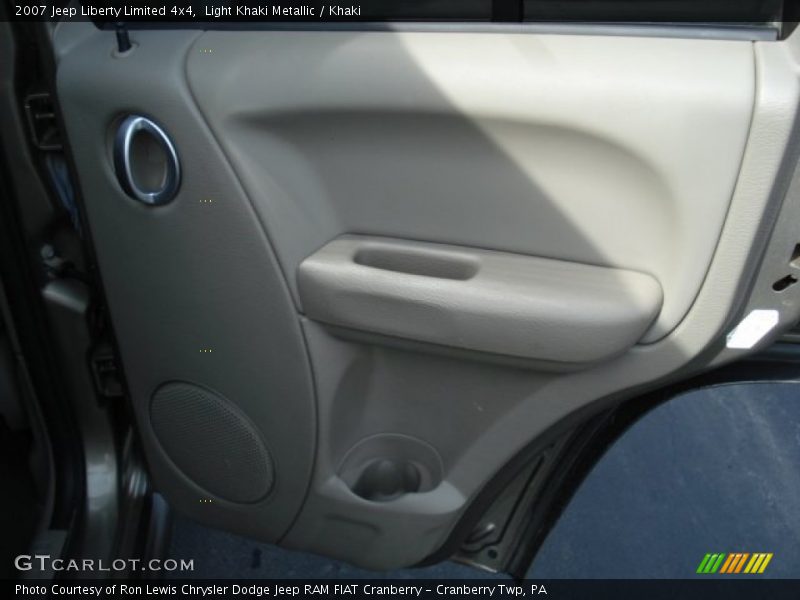 Light Khaki Metallic / Khaki 2007 Jeep Liberty Limited 4x4