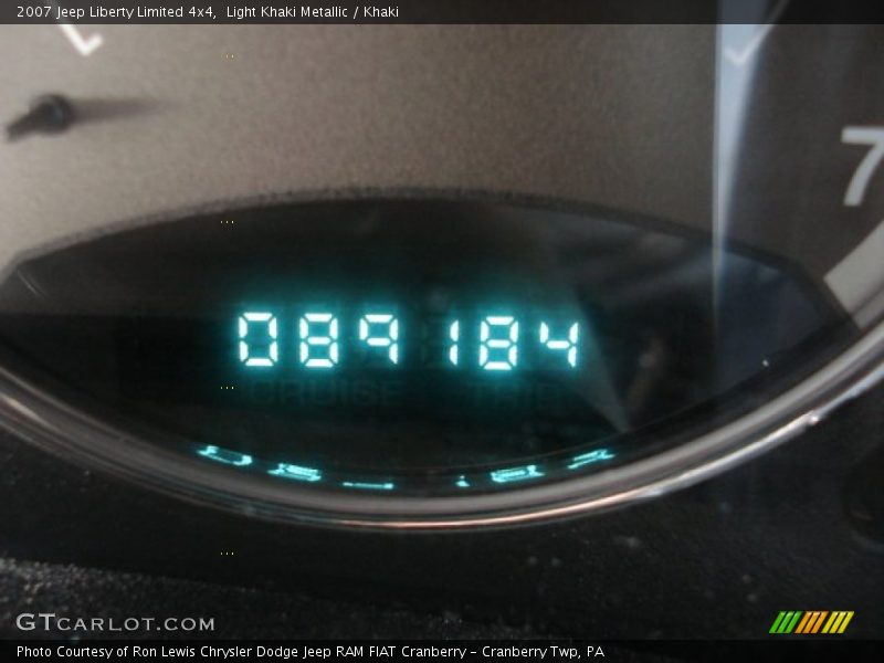 Light Khaki Metallic / Khaki 2007 Jeep Liberty Limited 4x4