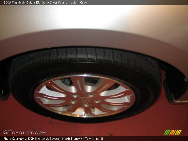 Quick Silver Pearl / Medium Gray 2009 Mitsubishi Galant ES