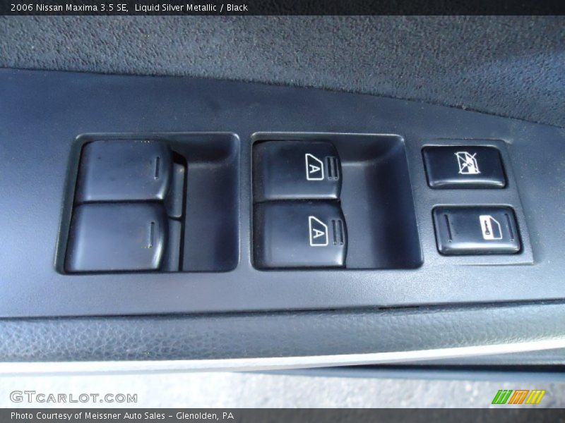 Liquid Silver Metallic / Black 2006 Nissan Maxima 3.5 SE