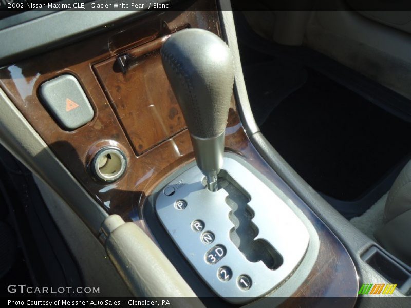 Glacier White Pearl / Blond 2002 Nissan Maxima GLE