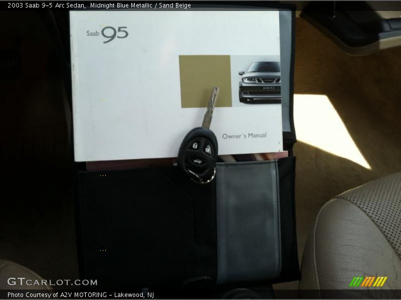 Midnight Blue Metallic / Sand Beige 2003 Saab 9-5 Arc Sedan