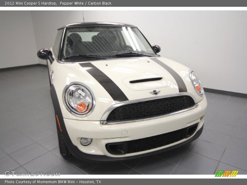 Pepper White / Carbon Black 2012 Mini Cooper S Hardtop