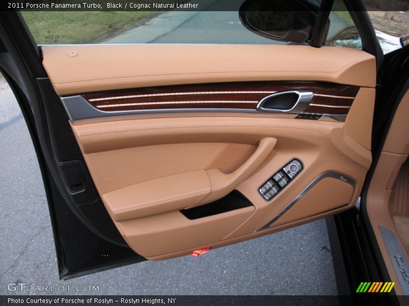 Door Panel of 2011 Panamera Turbo
