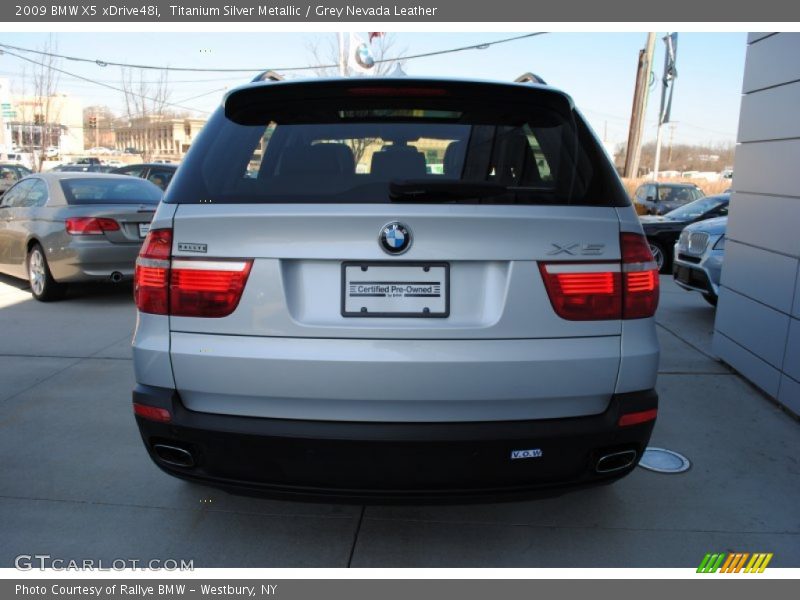 Titanium Silver Metallic / Grey Nevada Leather 2009 BMW X5 xDrive48i