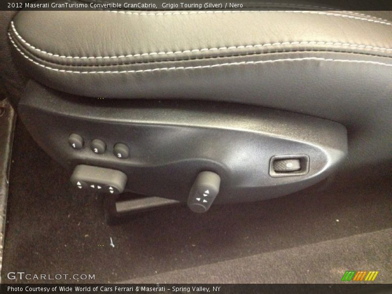 Controls of 2012 GranTurismo Convertible GranCabrio