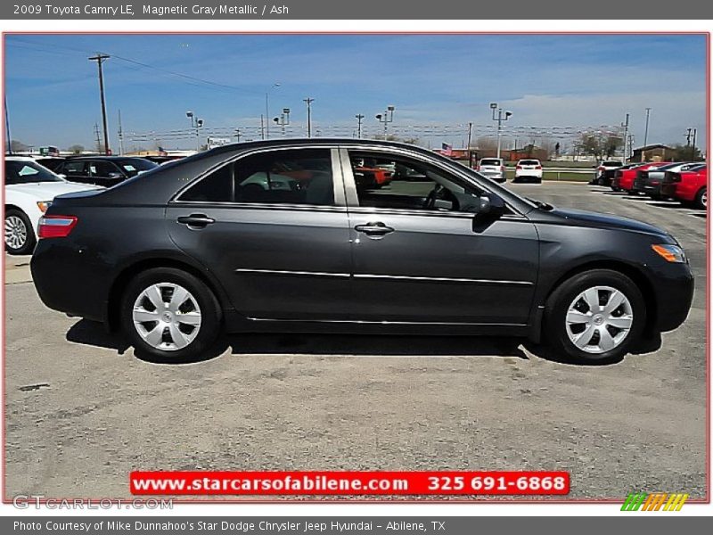 Magnetic Gray Metallic / Ash 2009 Toyota Camry LE