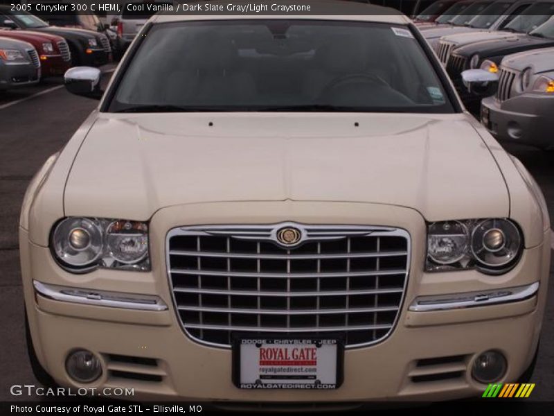 Cool Vanilla / Dark Slate Gray/Light Graystone 2005 Chrysler 300 C HEMI