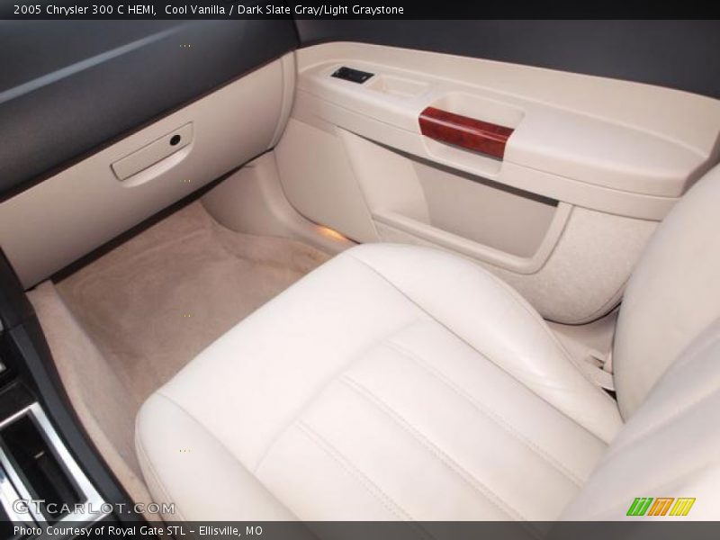 Cool Vanilla / Dark Slate Gray/Light Graystone 2005 Chrysler 300 C HEMI