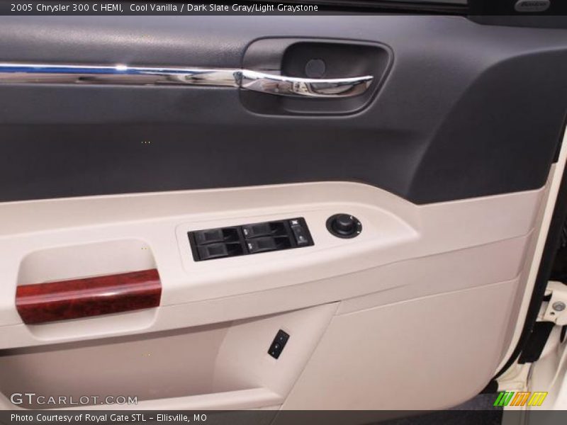 Cool Vanilla / Dark Slate Gray/Light Graystone 2005 Chrysler 300 C HEMI