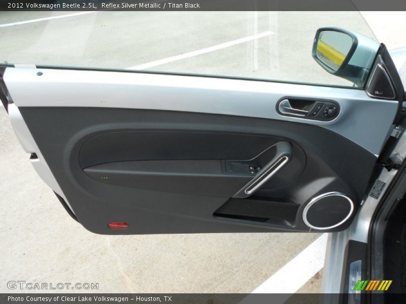 Reflex Silver Metallic / Titan Black 2012 Volkswagen Beetle 2.5L