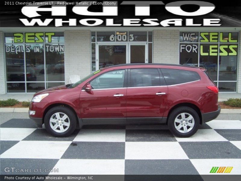 Red Jewel Metallic / Ebony/Ebony 2011 Chevrolet Traverse LT
