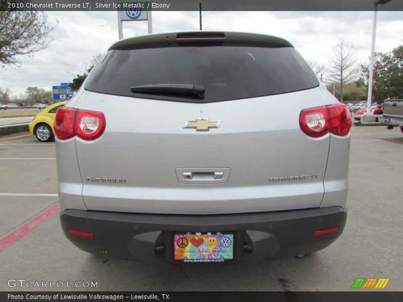 Silver Ice Metallic / Ebony 2010 Chevrolet Traverse LT
