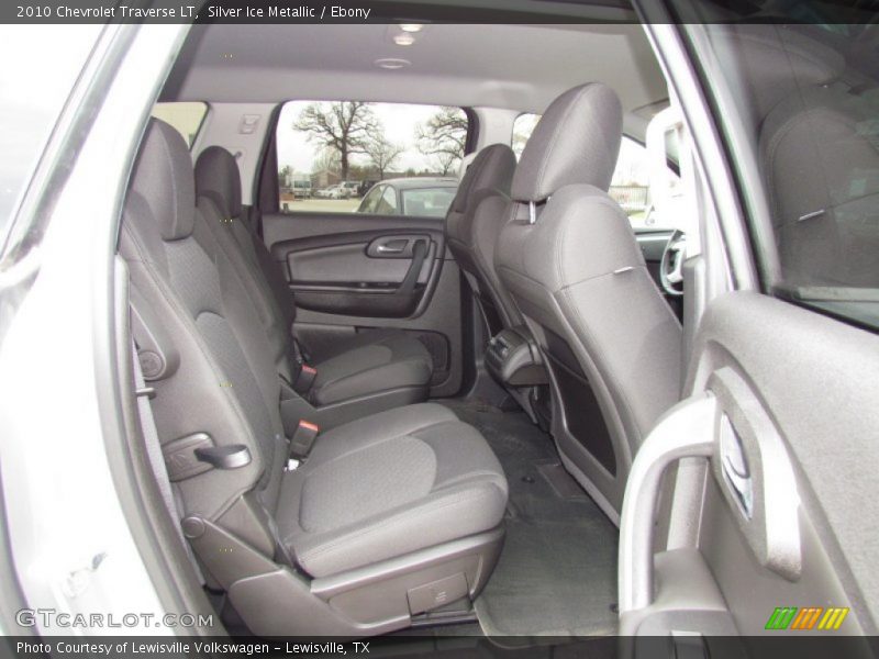 Silver Ice Metallic / Ebony 2010 Chevrolet Traverse LT