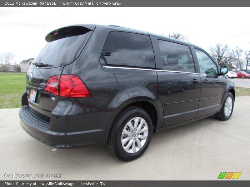 Twilight Gray Metallic / Aero Gray 2012 Volkswagen Routan SE