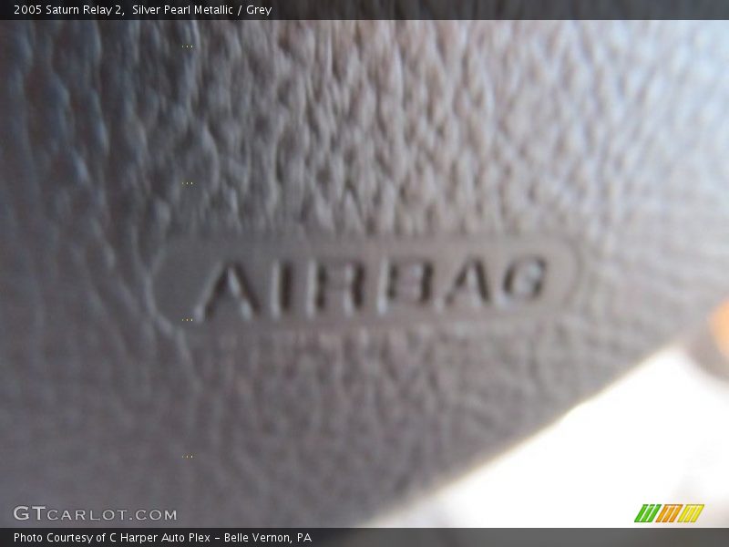 Silver Pearl Metallic / Grey 2005 Saturn Relay 2