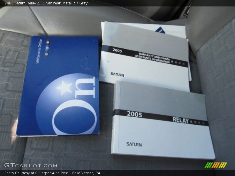 Silver Pearl Metallic / Grey 2005 Saturn Relay 2