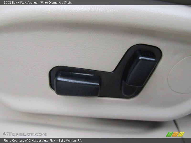 White Diamond / Shale 2002 Buick Park Avenue
