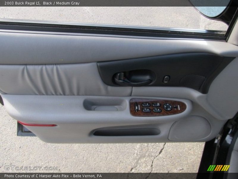 Black / Medium Gray 2003 Buick Regal LS