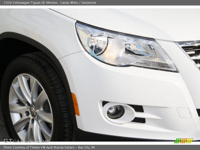 Candy White / Sandstone 2009 Volkswagen Tiguan SE 4Motion