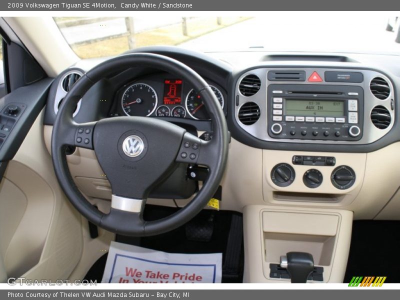 Candy White / Sandstone 2009 Volkswagen Tiguan SE 4Motion