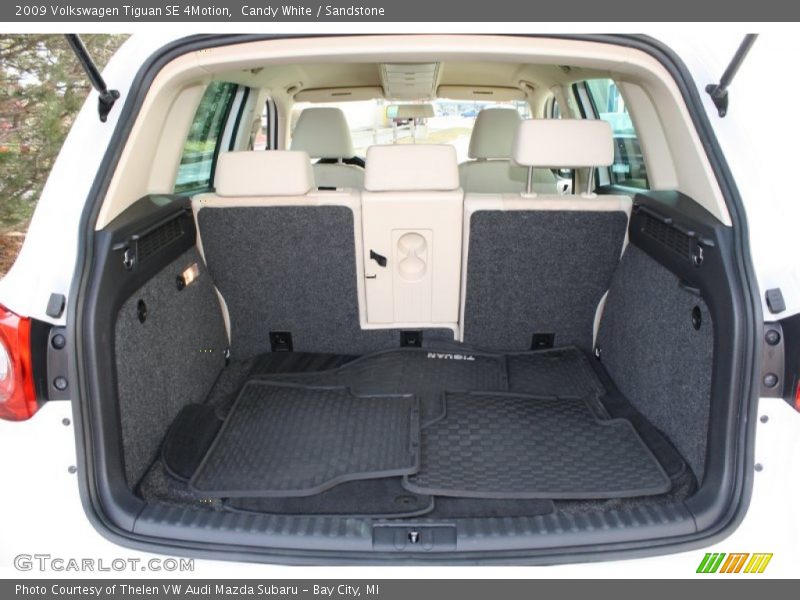 Candy White / Sandstone 2009 Volkswagen Tiguan SE 4Motion