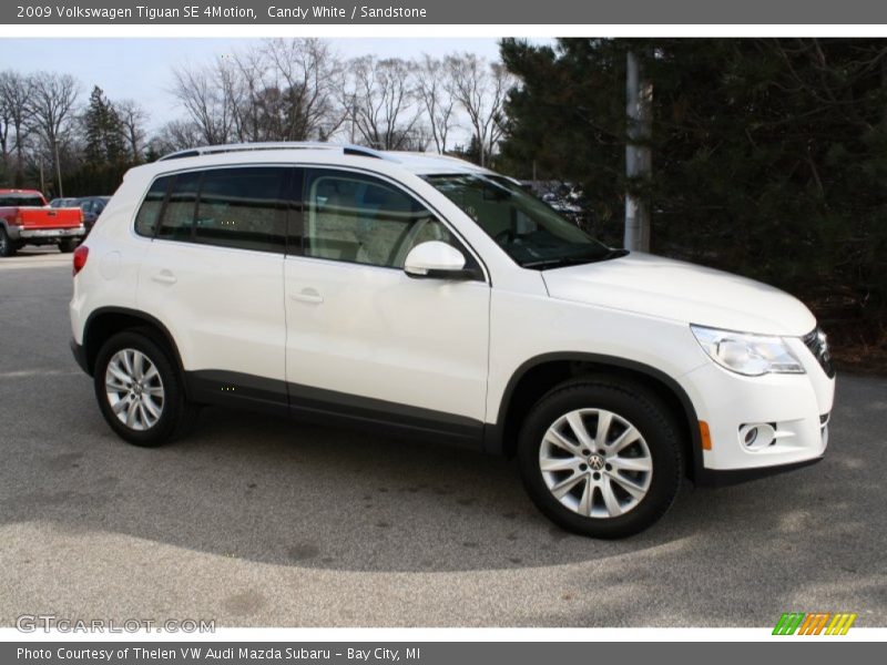 Candy White / Sandstone 2009 Volkswagen Tiguan SE 4Motion