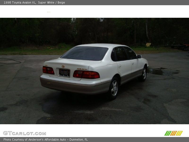Super White / Beige 1998 Toyota Avalon XL