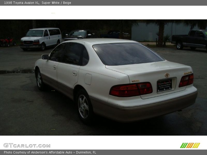 Super White / Beige 1998 Toyota Avalon XL