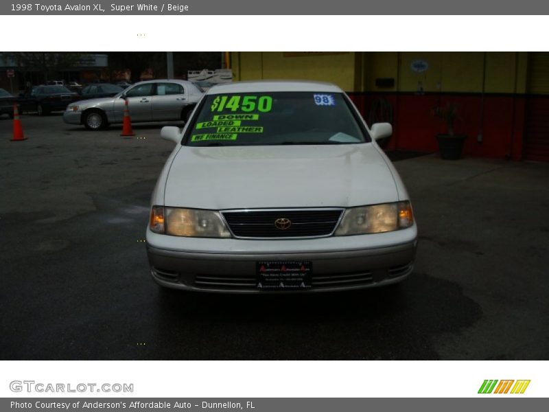 Super White / Beige 1998 Toyota Avalon XL