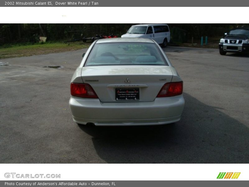 Dover White Pearl / Tan 2002 Mitsubishi Galant ES